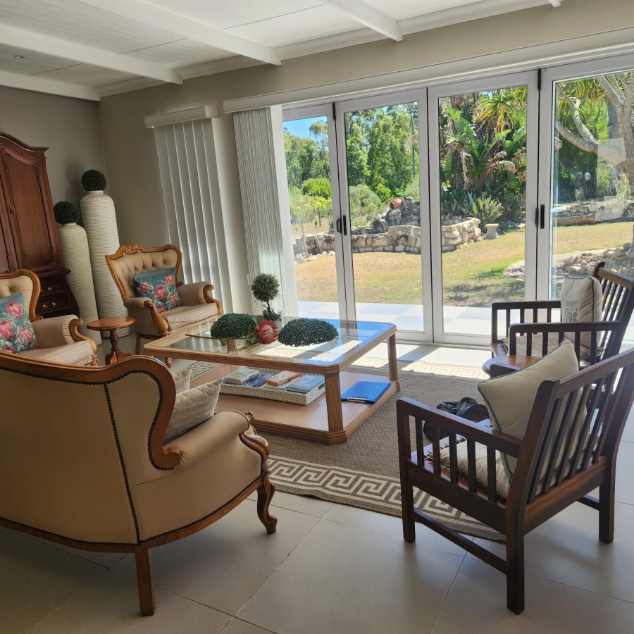 3 Bedroom Property for Sale in Stilbaai Oos Western Cape